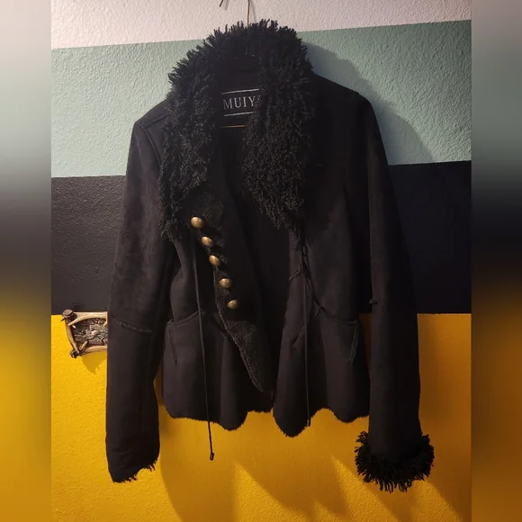 Jacket - Picture 8 of 8